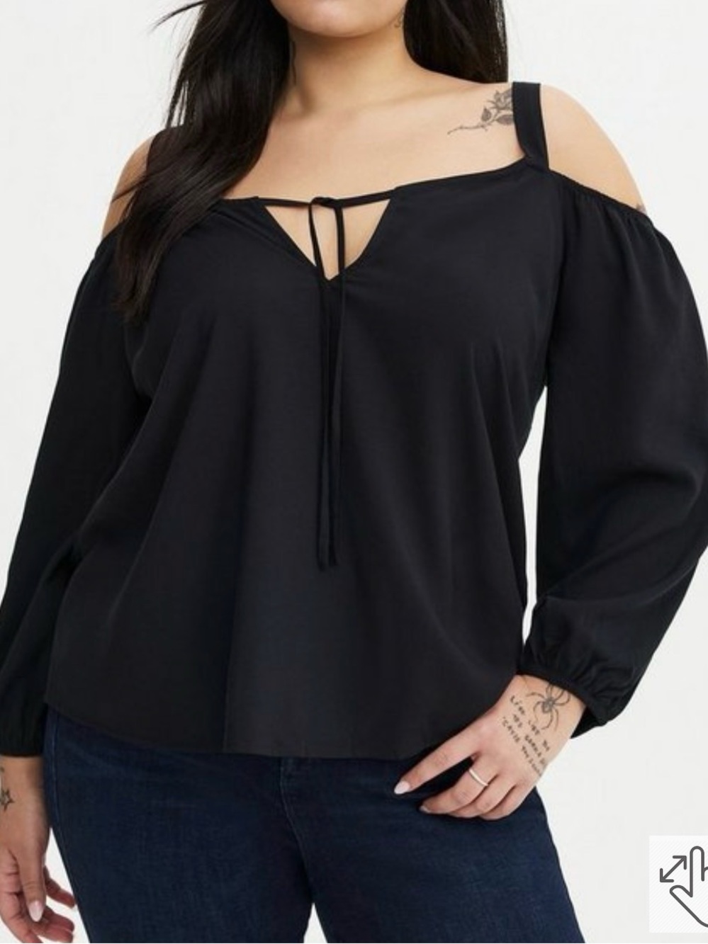NWT Torrid challis cold shoulder v neck blouse, Torrid size 6, 6X, 30W